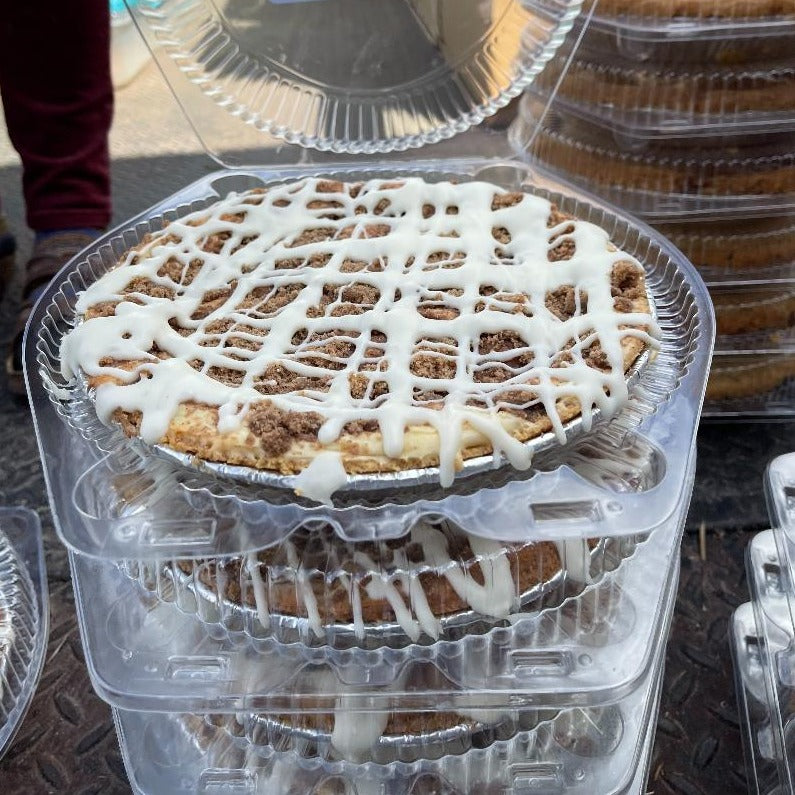 Cinnamon Roll Cheesecake